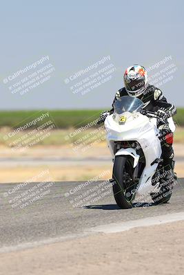 media/Aug-06-2023-TrackDaz (Sun) [[ac7f4f6367]]/C Group/wheelie bump/